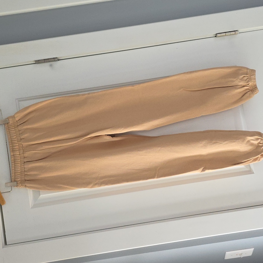 WeWoreWhat Beige Tan French Terry Knit Hoodie & Pant Set! - Picture 11 of 16